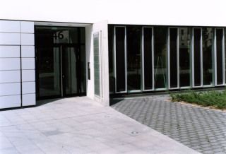 Eingang - Bürogebäude Franklinstraße Frankfurt